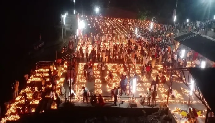 महादीपोत्सव : 51 हजार दीपों से जगमगाया कामाख्या धाम