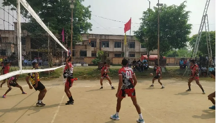 प्रदेश स्तरीय प्रतियोगिता : जूनियर बालक वॉलीबाल के दूसरे दिन खेले गए 13 मैच