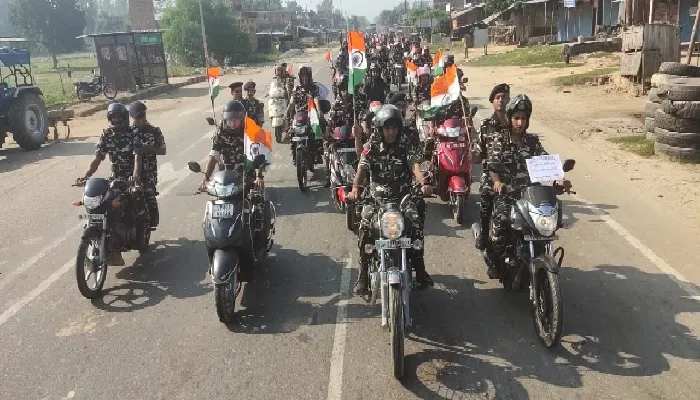 बाइक रैली : डीआईजी बोले, हमारी एकता ही देश की मजबूती