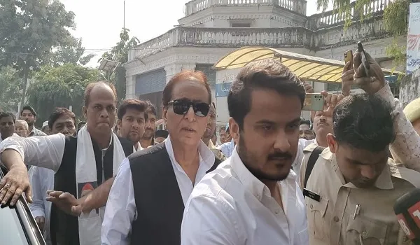 भड़काऊ भाषण मामले में आजम खान को तीन साल की सजा, छिन सकती है विधायकी