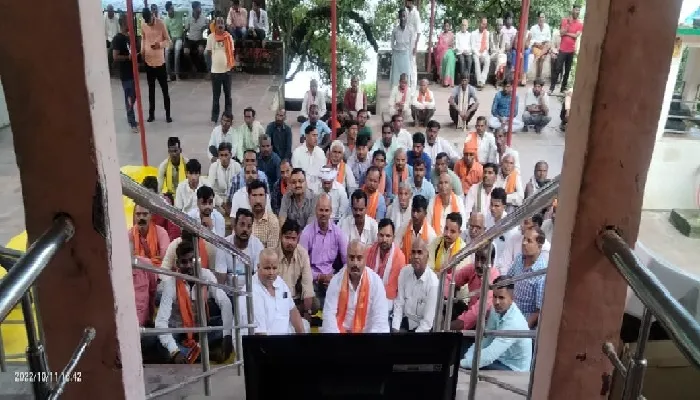 सीधा प्रसारण : शिवलिंग का जलाभिषेक करके लोकार्पण को देखने जुटे बीजेपी कार्यकर्ता
