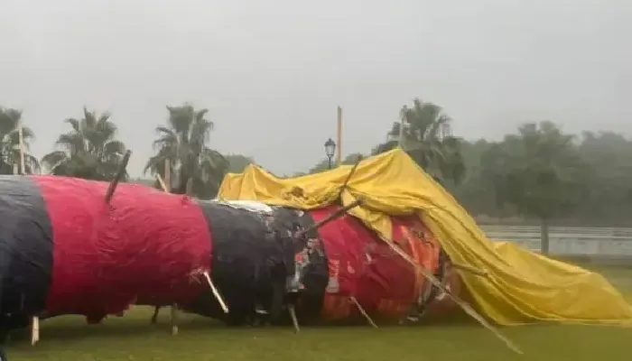 प्रचंड बारिश : दशहरे में खलल, अब बचाए जा रहे “लंकेश”