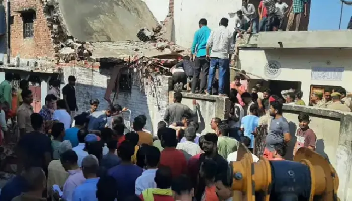दीपावली पर विस्फोट: तेज धमाके के साथ दो मंजिला मकान जमींदोज, महिला की मौत