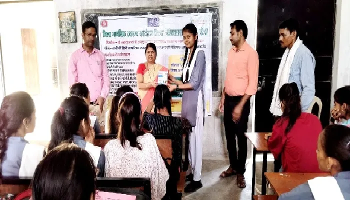 जागरूकता शिविर : मानसिक रोगियों के दर्द पर रखें प्यार का मरहम