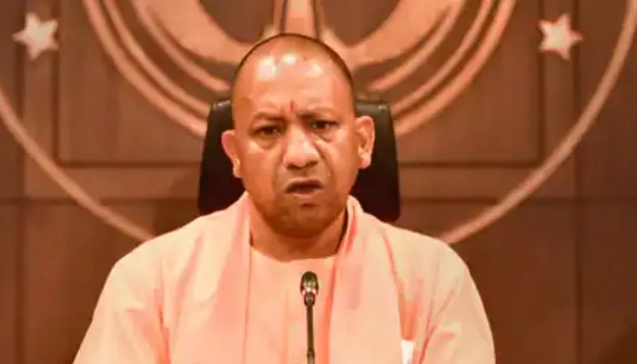 सीएम योगी ने धार्मिक आयोजनों को लेकर जारी किया निर्देश, कहा- अग्नि सुरक्षा का रखा जाए ध्यान