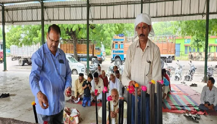 विजयदशमी : भूतपूर्व सैनिकों ने किया शस्त्र पूजन