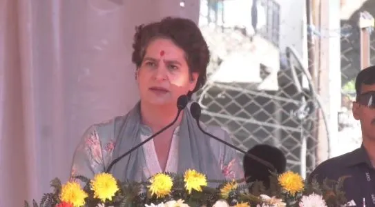 HP में प्रियंका को याद आईं इंदिरा गांधी, बोलीं- हिमालय की बर्फ में मां की अस्थियां, देवभूमि में किए ये चुनावी वादे
