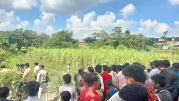 बिहार: बेतिया में ताबड़तोड़ फायरिंग, 4 को लगी गोली, 2 गंभीर, 3 बदमाशों ने बरसाई गोलियां