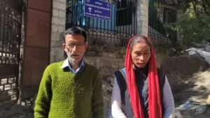 नैनीताल: रोते बिलखते हाईकोई पहुंचे अंकिता के परिजन, साक्ष्य मिटाने का लगाया अरोप