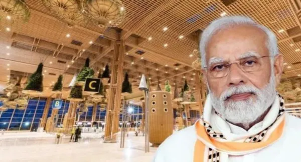 PM मोदी ने भारत गौरव काशी दर्शन ट्रेन और वंदे भारत एक्सप्रेस को हरी झंडी दिखाकर रवाना किया