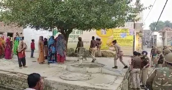 बरेली: आंबेडकर प्रतिमा बवाल मामले में सिरौली के इंस्पेक्टर समेत छह लाइन हाजिर
