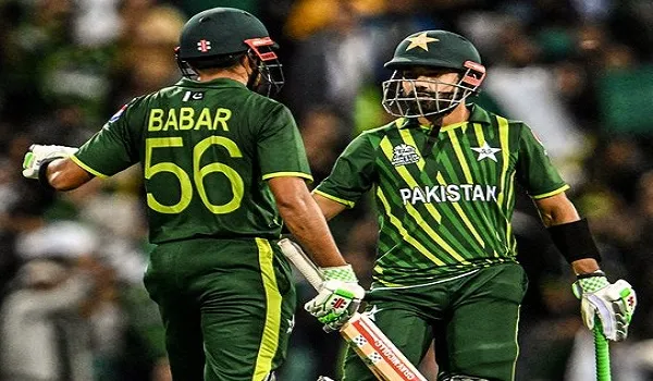 ICC T20 World Cup: न्यूजीलैंड को पछाड़ कर फाइनल में पहुंचा पाकिस्तान, बाबर-रिजवान ने कर दिया खेल