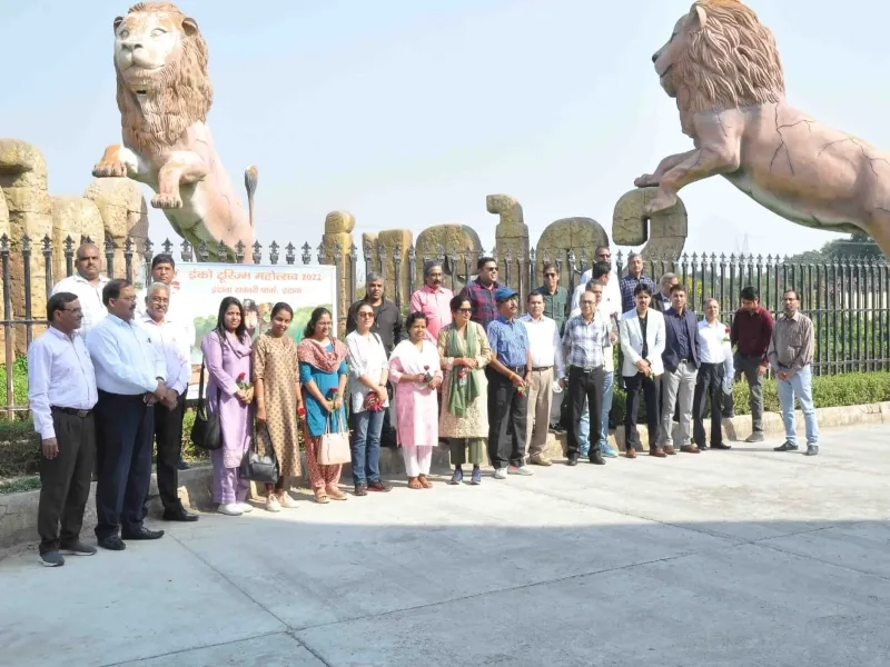 इटावा: ईको टूरिज्म को बढ़ावा देने सफारी पार्क पहुंचे वन सेवा अधिकारी      