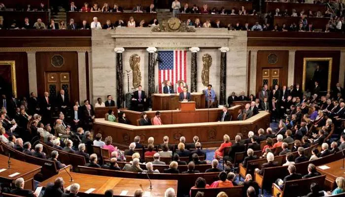 अमेरिकी सीनेट में डेमोक्रेटिक पार्टी का बहुमत बरकरार, रिपब्लिकन की उम्मीदों पर फिरा पानी