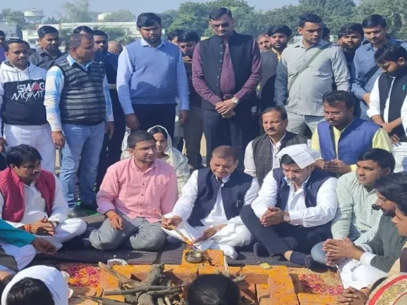 मुलायम सिंह की जयंती पर बोले अखिलेश- फिर शुरू करेंगे सैफई महोत्सव 
