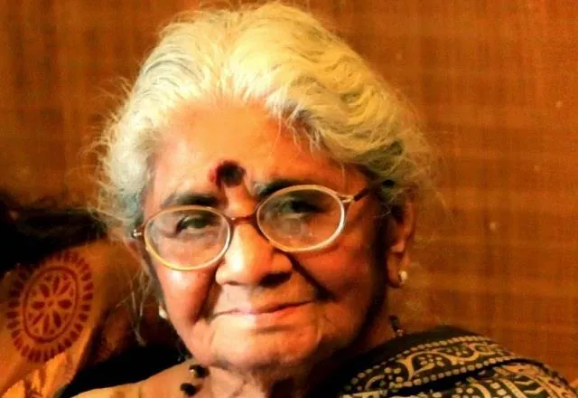 प्रख्यात लेखिका मनु भंडारी की पुण्यतिथि आज, 'आपका बंटी' और 'महाभोज' जैसी रचनाओं ने दिलाई थी पहचान 