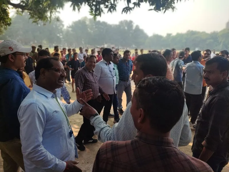 सुल्तानपुर: बच्चों के खेल में भिड़े शिक्षक, बुलानी पड़ी पुलिस