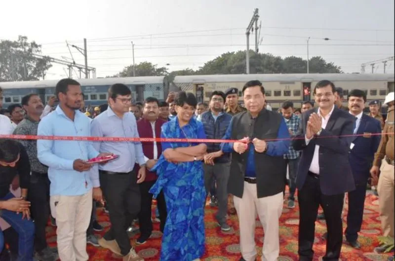 बरेली: रामनगर-काशीपुर-कटघर रेलखंड पर दौड़ेंगी इलेक्ट्रिक ट्रेनें, होगी डीजल की बचत