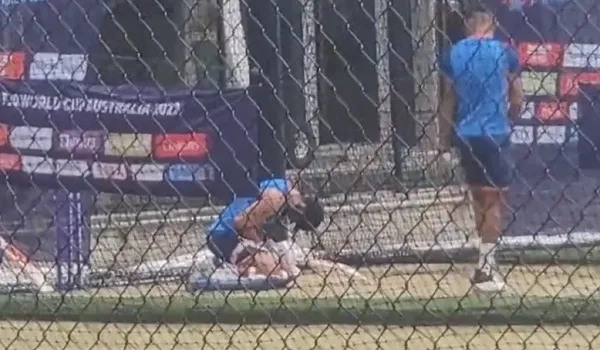ICC T20 World Cup: मैच से पहले चोटिल हुए विराट कोहली, नेट प्रैक्टिस के दौरान लगी बॉल