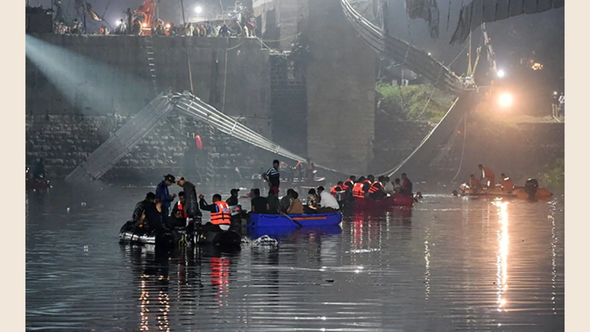 मोरबी ब्रिज हादसा: बिना टेंडर आमंत्रित किए रेनोवेशन का ठेका कैसे दे दिया?, गुजरात HC ने ब्रिज मेंटेनेंस के लिए हुए एमओयू पर उठाए सवाल 