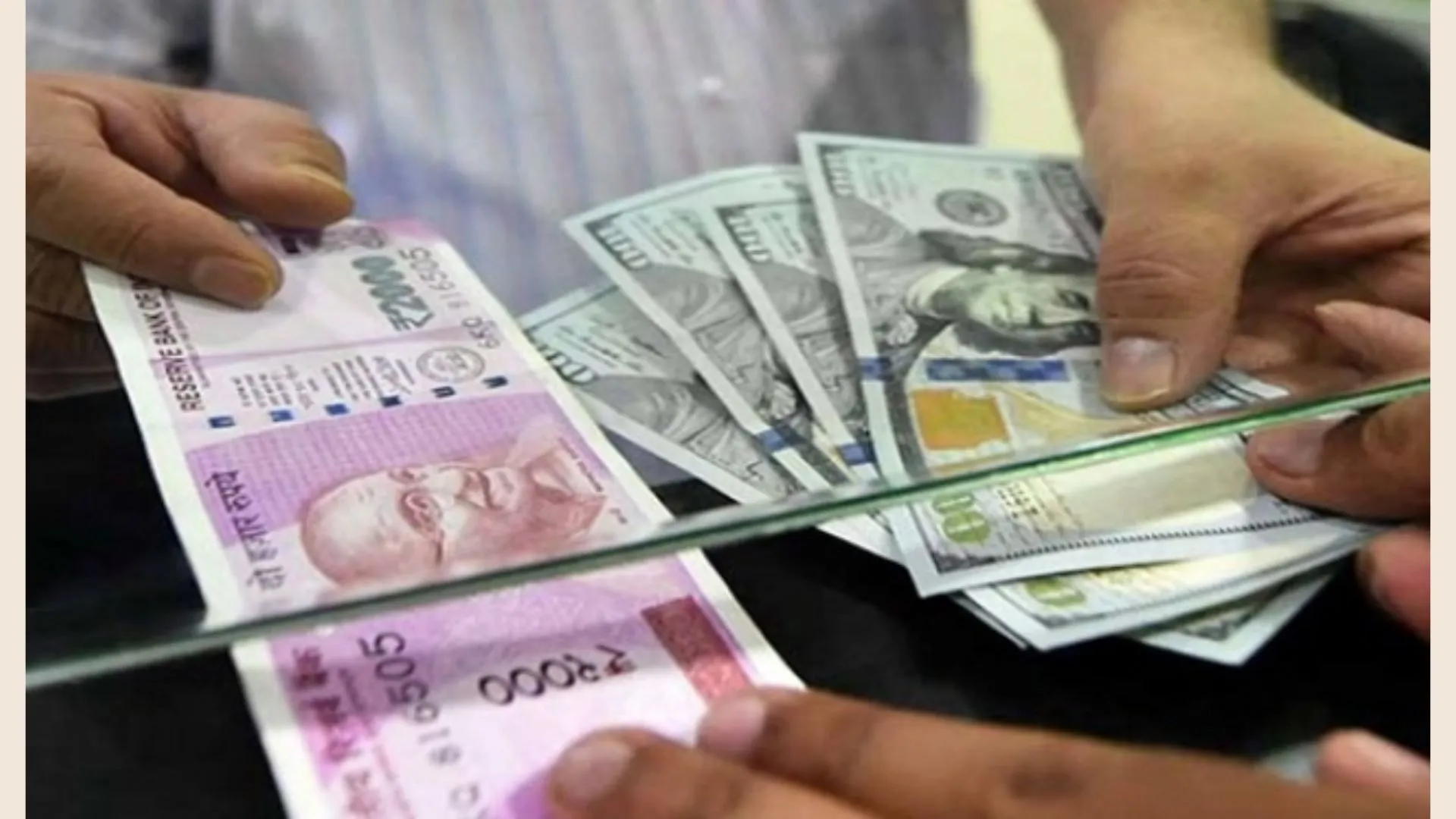 शुरुआती कारोबार में अमेरिकी डॉलर के मुकाबले रुपया 37 पैसे टूटा, सेंसेक्स-निफ्टी में गिरावट 