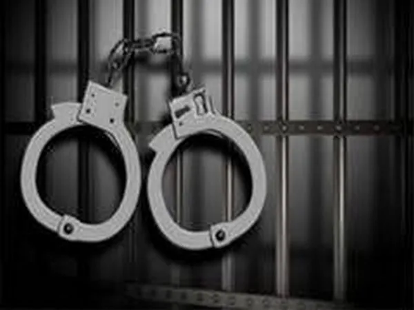 आगरा: ट्रेन में बैठे बदमाश को पुलिस ने किया गिरफ्तार, चेन लूटकर केरल से हुआ था फरार 