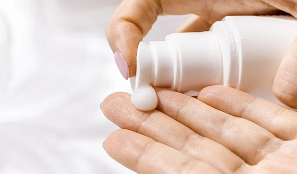 कम खर्च में घर में बनाएं बाजार जैसा बॉडी लोशन, जानें तरीका