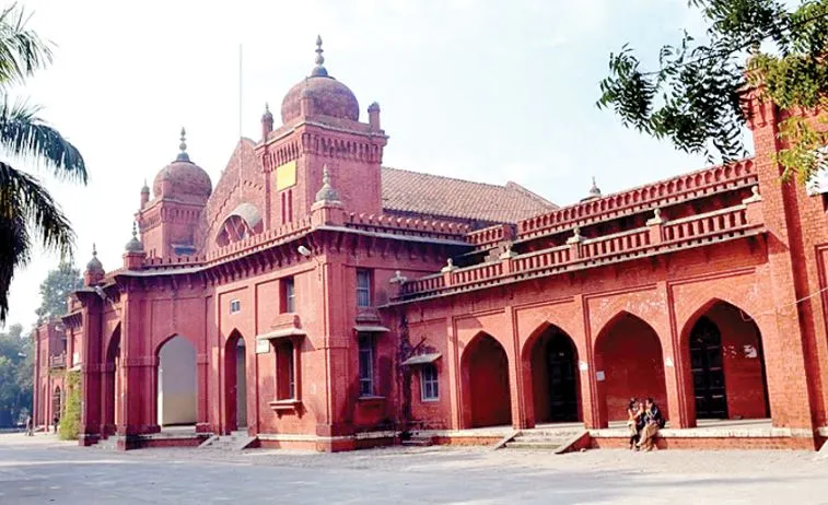 बरेली कॉलेज में आज से 4457 छात्रों को बंटेंगे आईकार्ड, जानें डिटेल्स