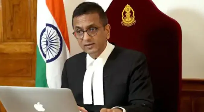 न्यायमूर्ति चंद्रचूड़ बनेंगे देश के 50वें प्रधान न्यायाधीश, आज दिलाई जाएगी शपथ