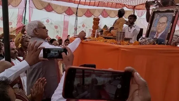 औरैया: JAP के राष्ट्रीय अध्यक्ष ने गौतम बुद्ध की सुनी कथा, कार्यकर्ताओं के साथ की बैठक