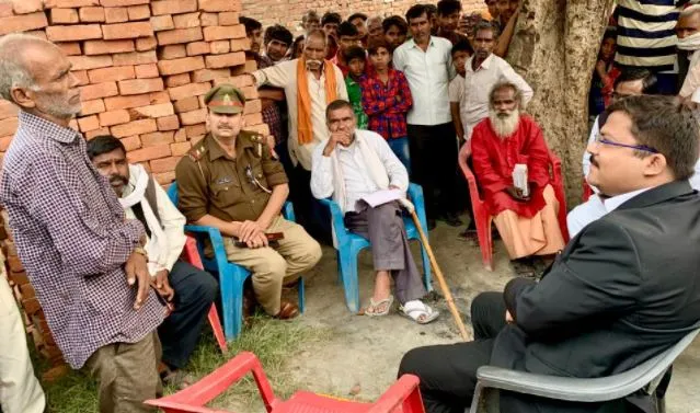 शाहजहांपुर: दलित के पट्टे की जमीन पर कब्जा, चुप्पी साधे रहे अफसर