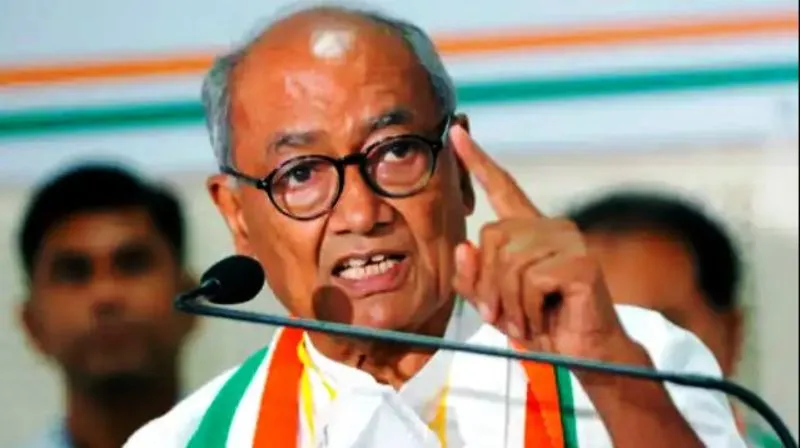 भागवत मस्जिद-मदरसा जाने लगे हैं, कुछ दिनों में मोदी भी ‘टोपी’ पहनने लगेंगे: दिग्विजय