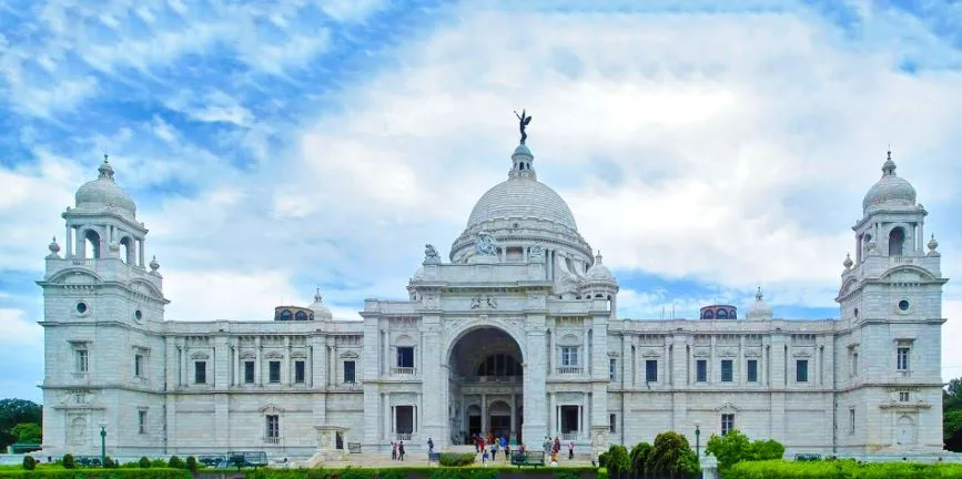 West Bengal: सर्दियों की शुरुआत के साथ ही चढ़ा सियासी पारा 