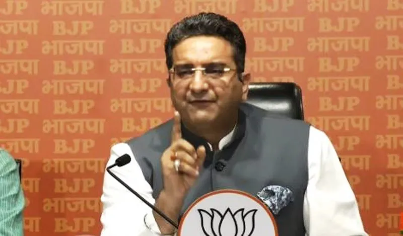 भाजपा ने यमुना नदी और वायु प्रदूषण को लेकर केजरीवाल पर साधा निशाना, कही ये बात