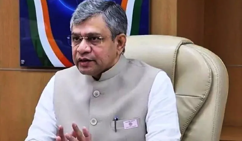 मवेशियों के कुचलने की घटनाओं से बचने के लिए 1,000 किलोमीटर नेटवर्क पर दीवार बनाएगा रेलवे