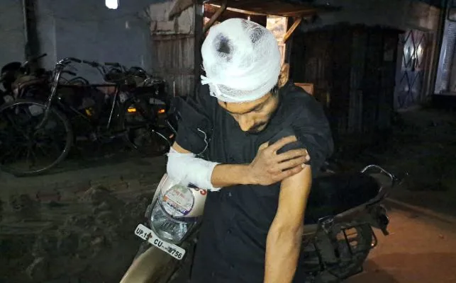 मेरठ: तेज आवाज़ में डीजे का विरोध करने पर मां-बेटे से मारपीट 