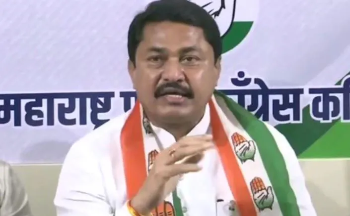 राहुल गांधी पर निशाना साधने वालों को बताना चाहिए कि सावरकर को अंग्रेजों से पेंशन क्यों मिली: पटोले