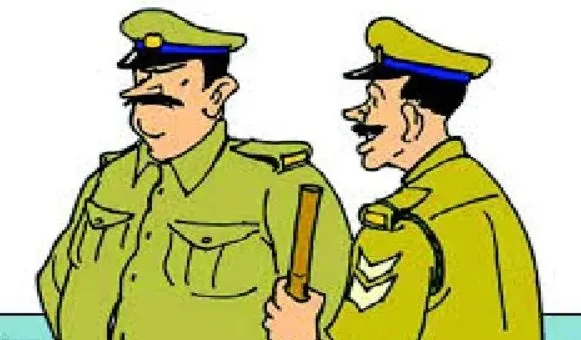 बरेली: दिव्यांग पर पुलिस बना रही दबाव, मांग रही 10 हजार रुपए महीना, जानें पूरा मामला