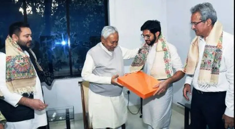 नीतीश और तेजस्वी से मिले आदित्य ठाकरे, प्रवासी विरोधी आरोपों को किया खारिज
