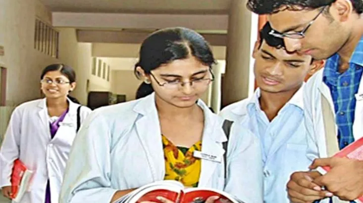 मराठी में भी होगी MBBS की पढ़ाई,  पुस्तकें छापने के लिए समिति गठित