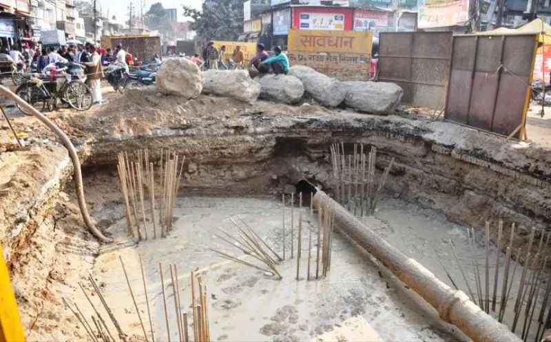 बरेली: अचानक बंद कर दी आधे शहर की पानी की सप्लाई, लोगों को हुई परेशानी