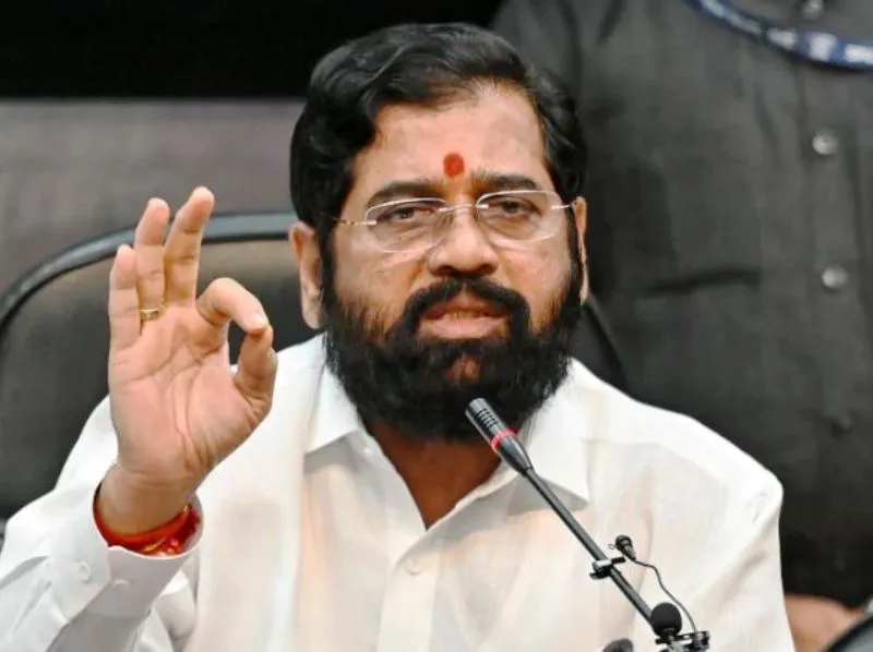 महाराष्ट्र पुल हादसा: CM शिंदे ने शिक्षिका की मौत पर परिजन को पांच लाख रुपये देने का किया ऐलान