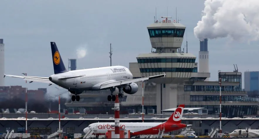 सरकार ने टाली चार हवाई अड्डा संयुक्त उद्यमों में एएआई की हिस्सेदारी की बिक्री 