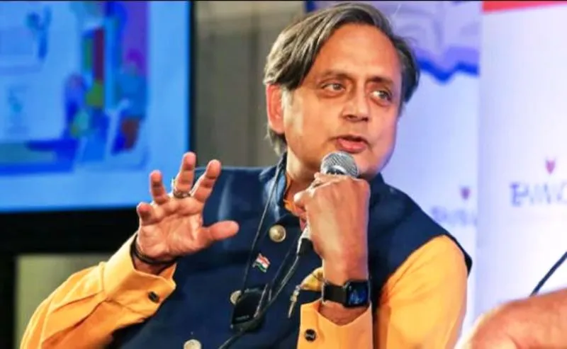 शशि थरूर बोले- जाति की चेतना 1950 के दशक की तुलना में आज के समय में अधिक