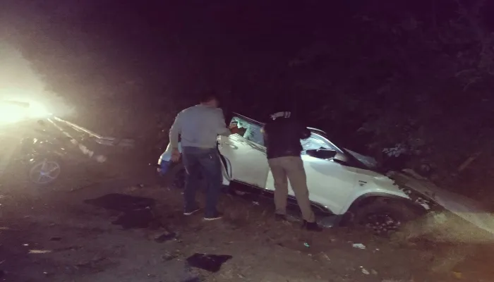 उन्नाव: कार और ट्राला की टक्कर में घायल सकरन थाना प्रभारी की उपचार के दौरान मौत