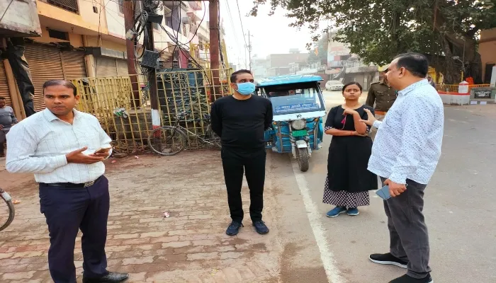 अयोध्या: नगर आयुक्त ने किया डेंगू प्रभावित वार्डों का निरीक्षण