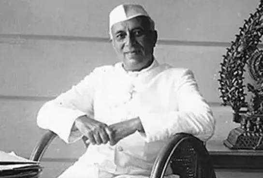 पंडित नेहरू को संसद भवन में लोकसभा अध्यक्ष सहित सांसदों ने दी श्रद्धांजलि