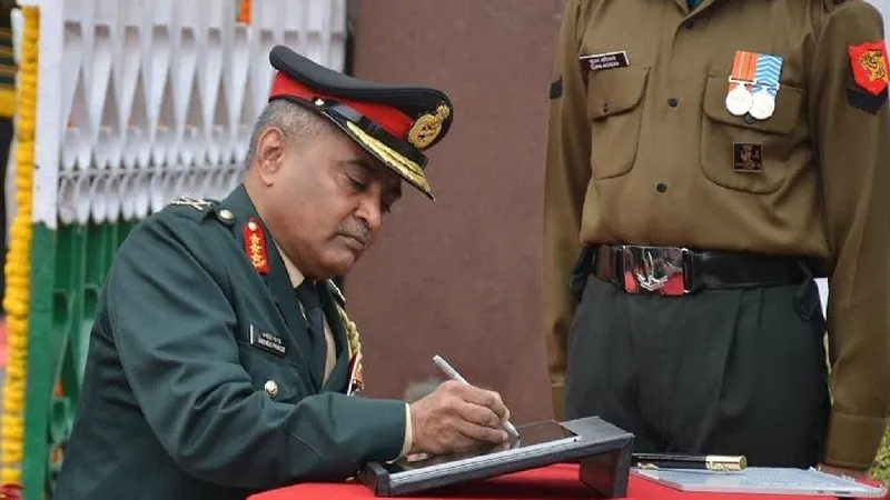 फ्रांस के चार दिवसीय दौरे पर सेना प्रमुख, वरिष्ठ सैन्य नेताओं से करेंगे चर्चा 
