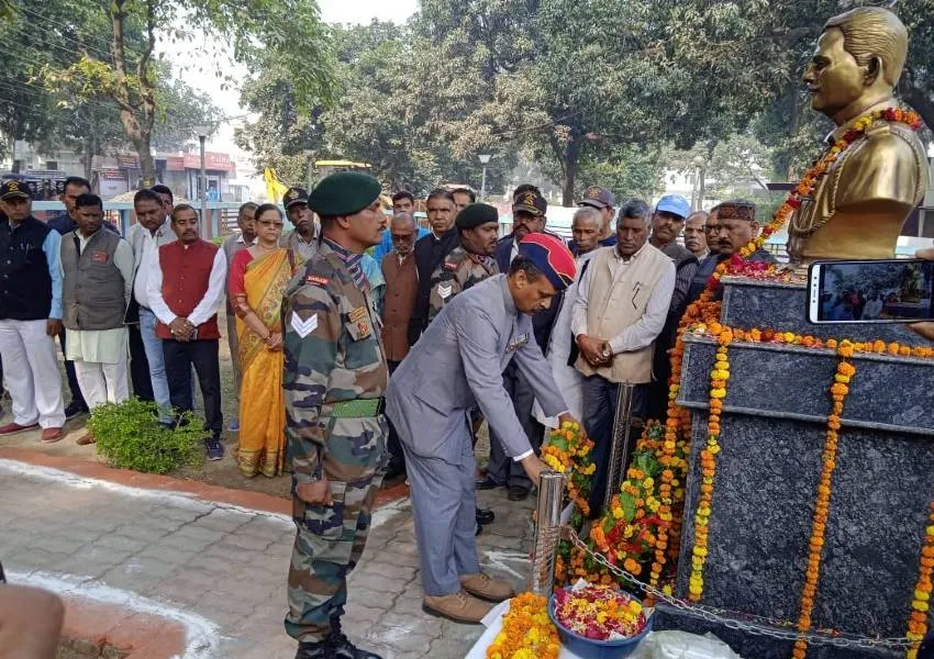 ले. कर्नल हर्ष उदय सिंह गौर की शहादत पर देश को गर्व : डीएम  