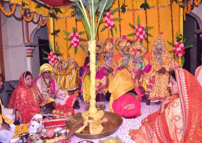 अयोध्या: विवाह के बाद राम समेत चारों भाइयों को परोसा गया छप्पन भोग का कलेवा